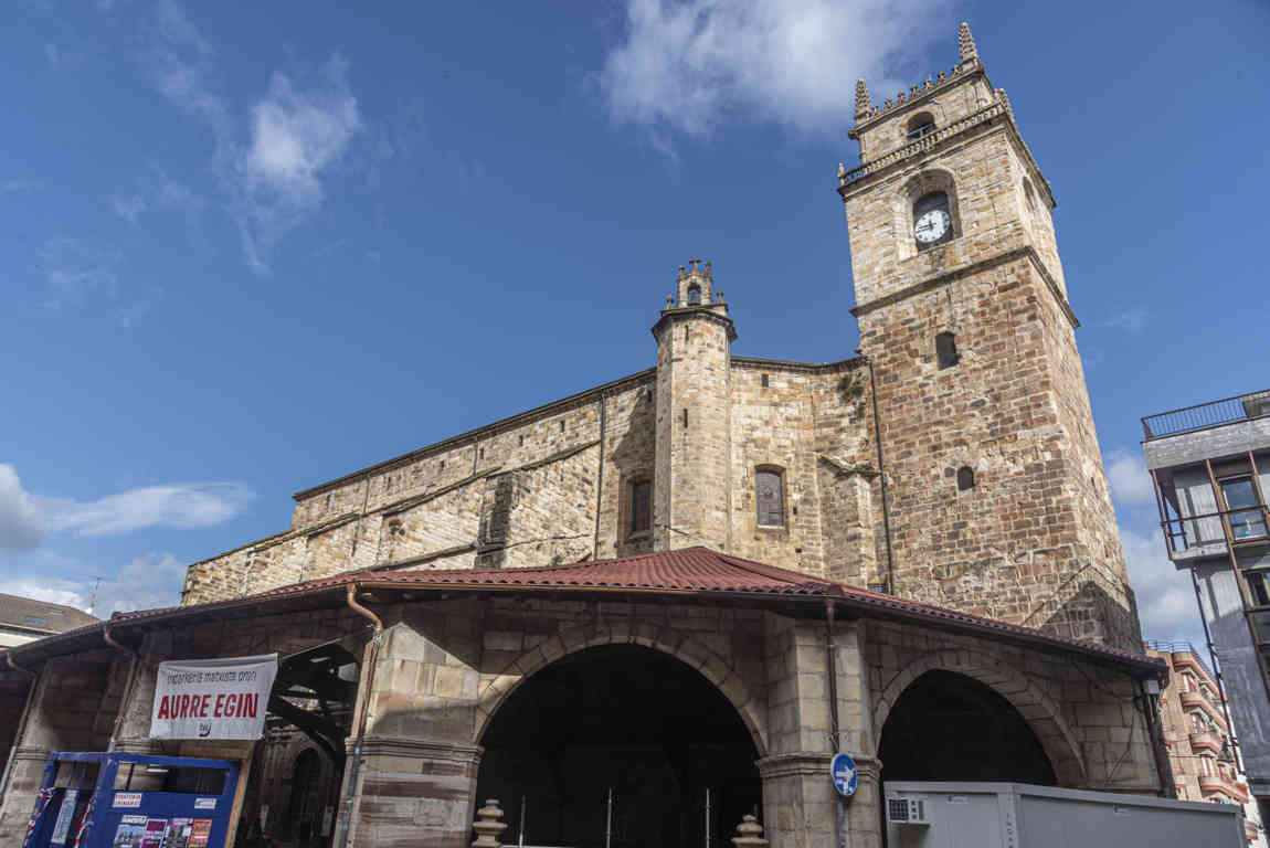 Vizcaya - Durango 12 - basílica de Santa María de Uribarri.jpg